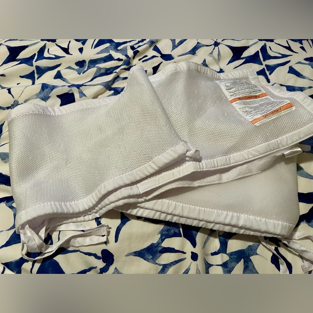 Breathable Baby White Crib Mesh Liner - Picture 3 of 3